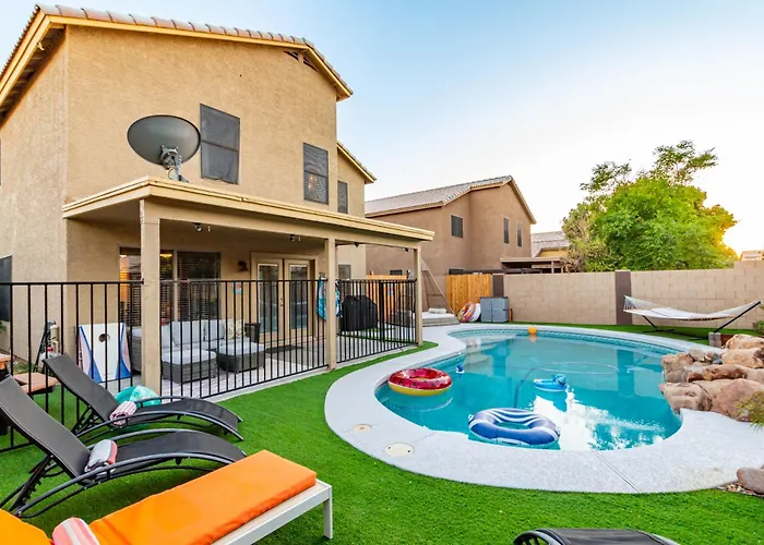 Villa Family Fun 4 Bedroom House Close To Everything *