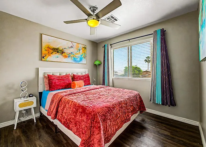 Family Fun 4 Bedroom House Close To Everything Villa